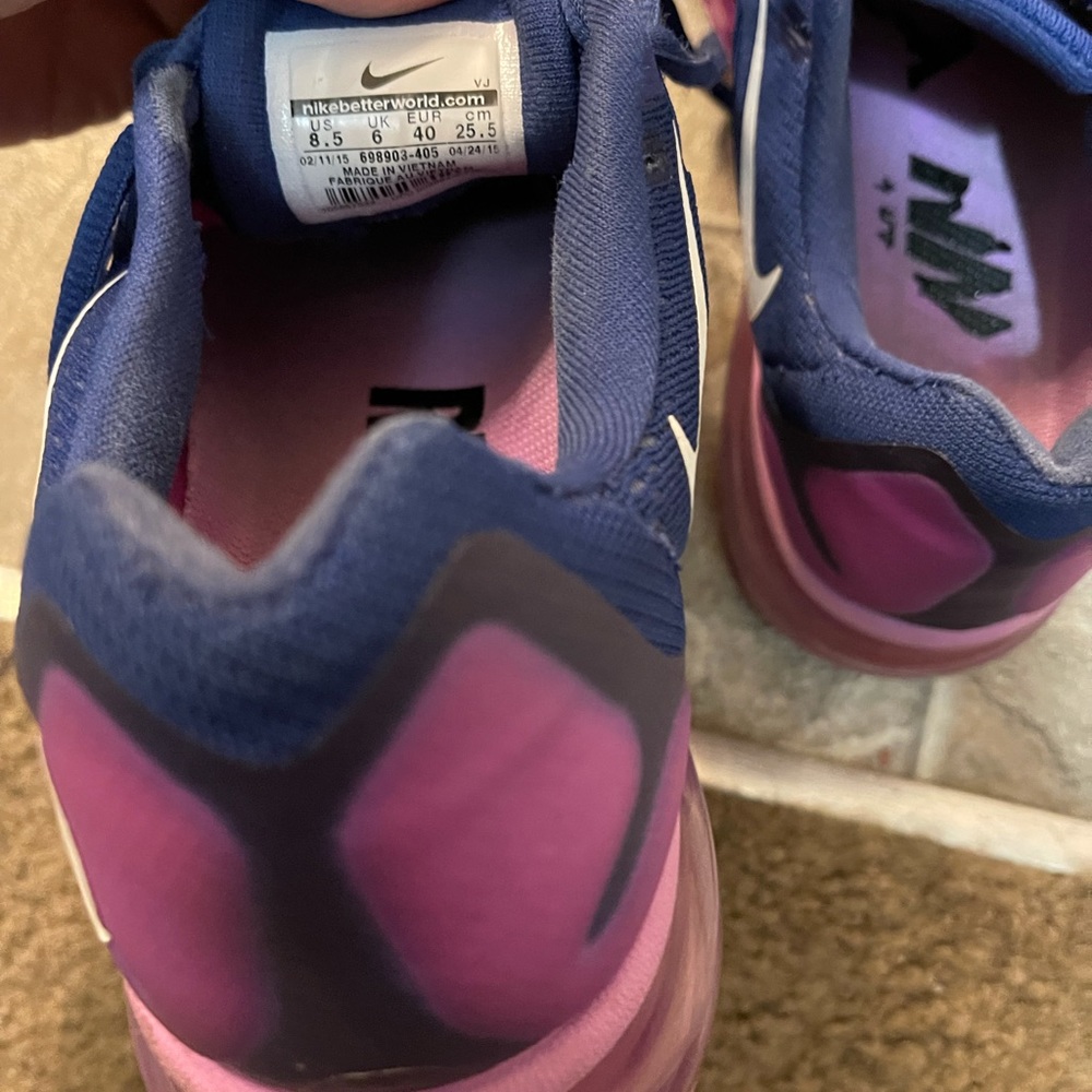 Nike air max 8.5 gently used